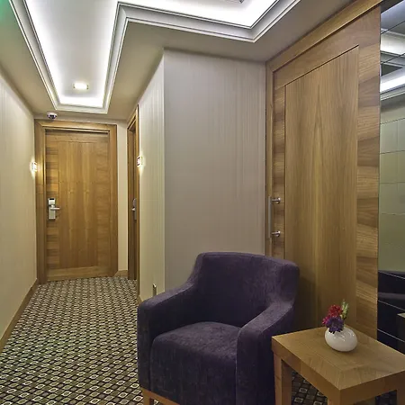 Tugcu Select Hotel 4*