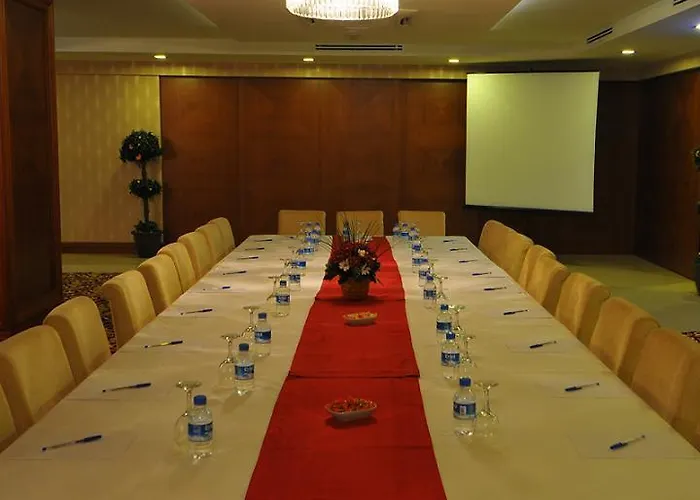 투그쿠 셀렉트 4* 부루사