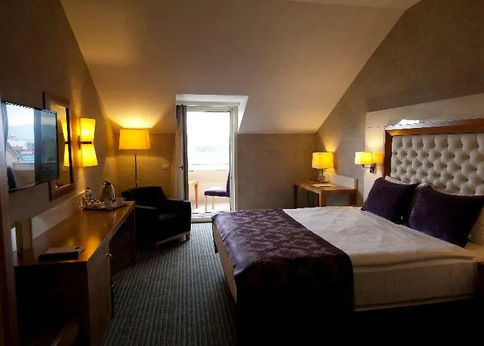 فندق توجكو سيليكت 4*