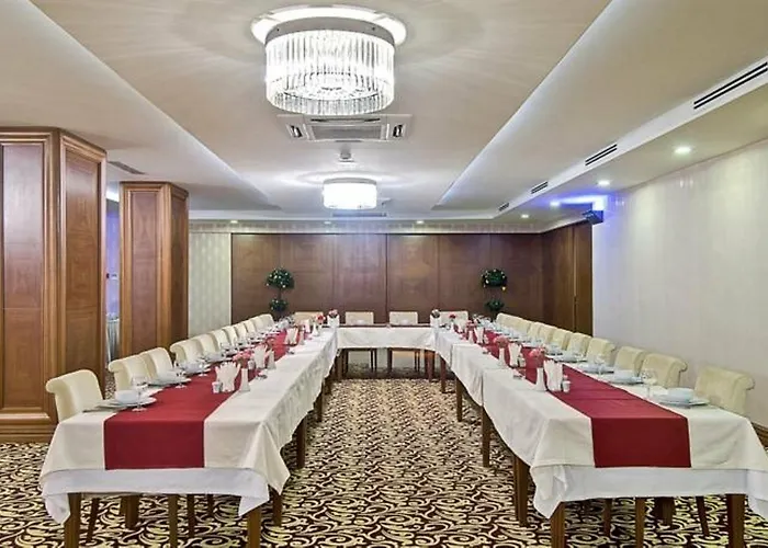 호텔 투그쿠 셀렉트 4*